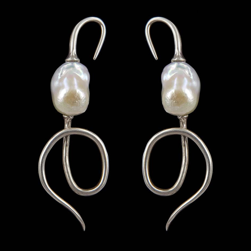 EARRINGS MUSICAL NOTES WHITE BRONZE & WHITE KEISHI PEARLS