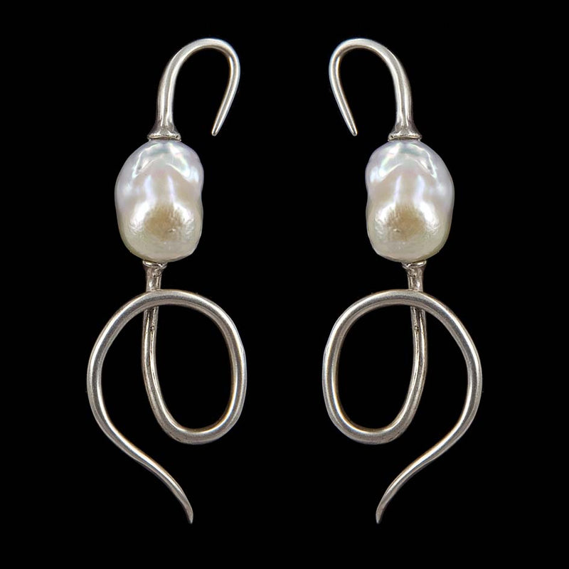 EARRINGS MUSICAL NOTES WHITE BRONZE & WHITE KEISHI PEARLS