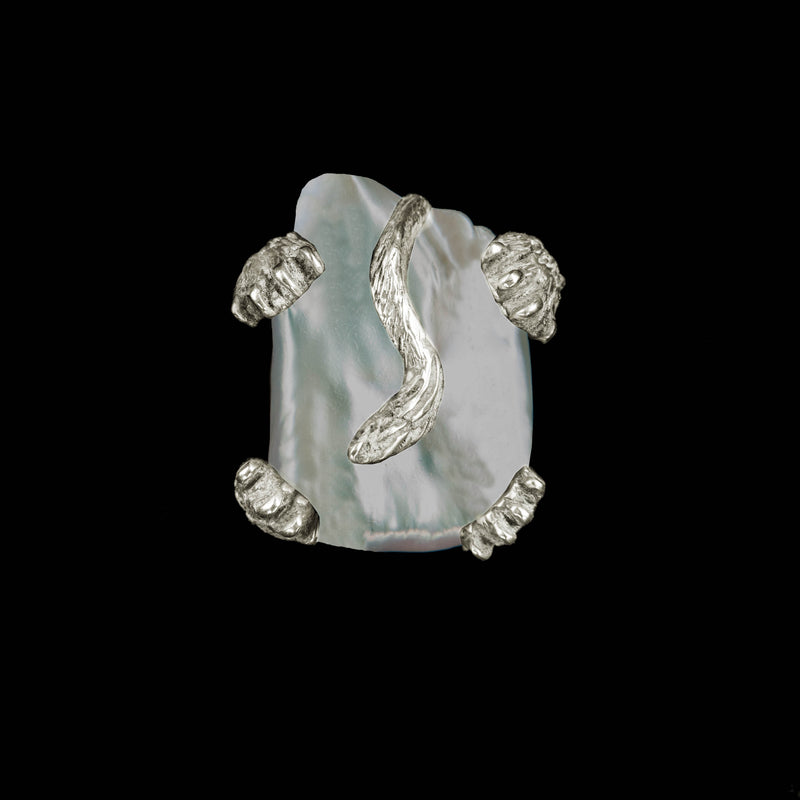 LION PEARL RING WHITE BRONZE